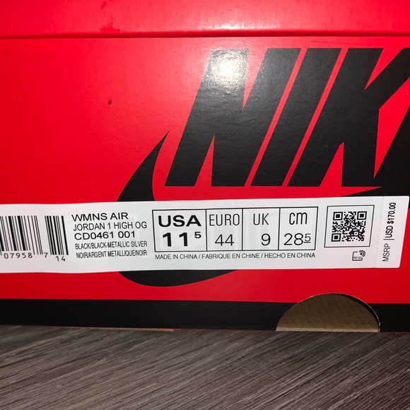 Air Jordan 1 Silver Toe - Picture 6 of 7